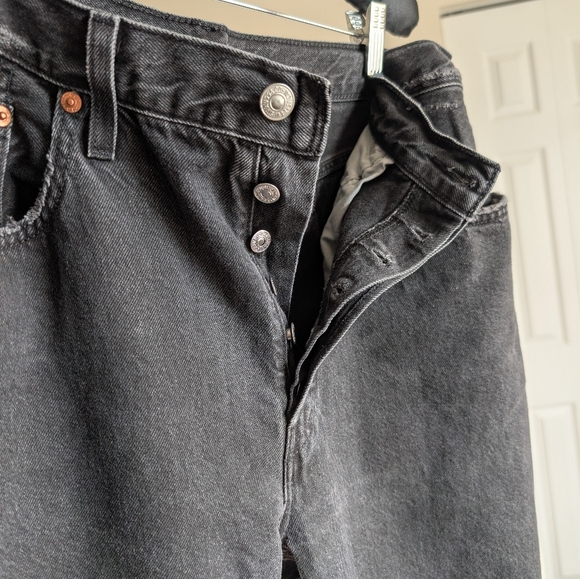 Levi's 501 Black Distressed Jeans Size W 32 X L 32 - Picture 14 of 16